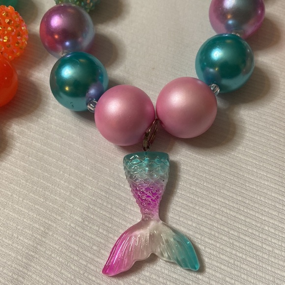 Little girls pastel chunky large bead sparkly necklace lot of 3 - Picture 5 of 9